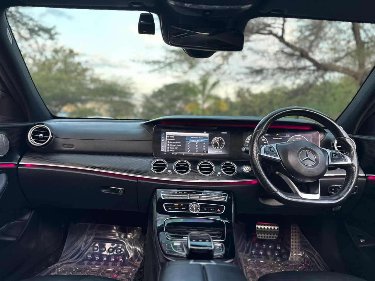 MERCEDES BENZ E-CLASS thumbnail 4